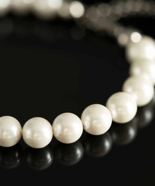 Armbånd i stål med hvite perler - Bilde 3