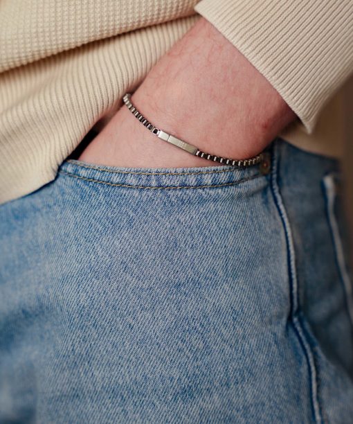 Alternative view of Armbånd i børstet stål
